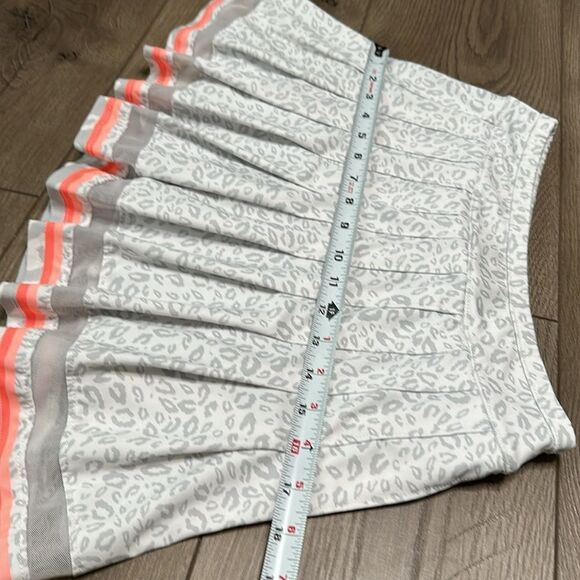 Lucky In Love 14” High‎ Rise Pleated Animal Print Tennis Skirt Skort Size Small - Picture 6 of 10